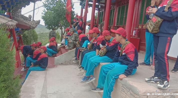 必威登录入口平台官网贫困山村夏令营的费用是多少? 必威登录入口平台官网贫困山村夏令营的费用是多少?_m.xinmiyue.com