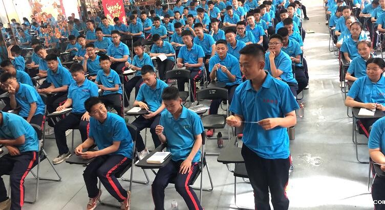 青少年亲子关系的问题有哪些? 青少年亲子关系的问题有哪些?_m.xinmiyue.com