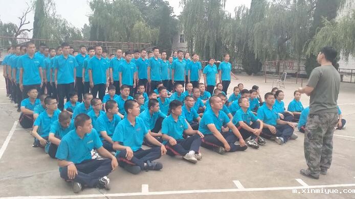 初中的孩子叛逆,父母该怎么办? 初中的孩子叛逆,父母该怎么办?_m.xinmiyue.com