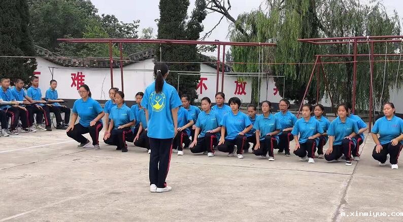 初二的孩子沉迷玩乐怎么教育? 初二的孩子沉迷玩乐怎么教育?_m.xinmiyue.com