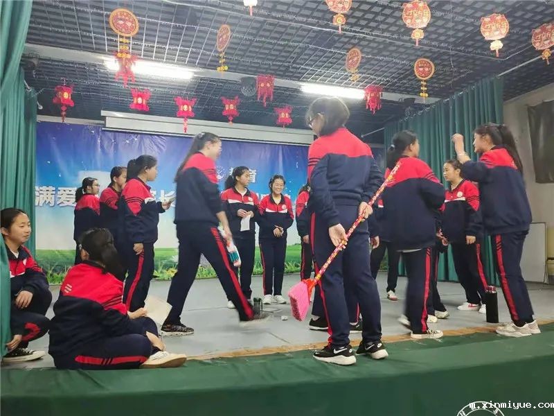 必威登录入口平台官网心理教育中心主题心理剧:青少年网络成瘾该咋办? 必威登录入口平台官网心理教育中心主题心理剧:青少年网络成瘾该咋办?_m.xinmiyue.com