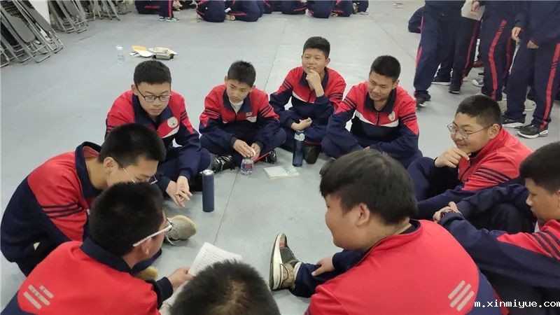 必威登录入口平台官网心理教育中心主题心理剧:青少年网络成瘾该咋办? 必威登录入口平台官网心理教育中心主题心理剧:青少年网络成瘾该咋办?_m.xinmiyue.com