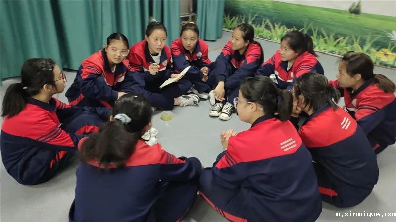 必威登录入口平台官网心理教育中心主题心理剧:青少年网络成瘾该咋办? 必威登录入口平台官网心理教育中心主题心理剧:青少年网络成瘾该咋办?_m.xinmiyue.com