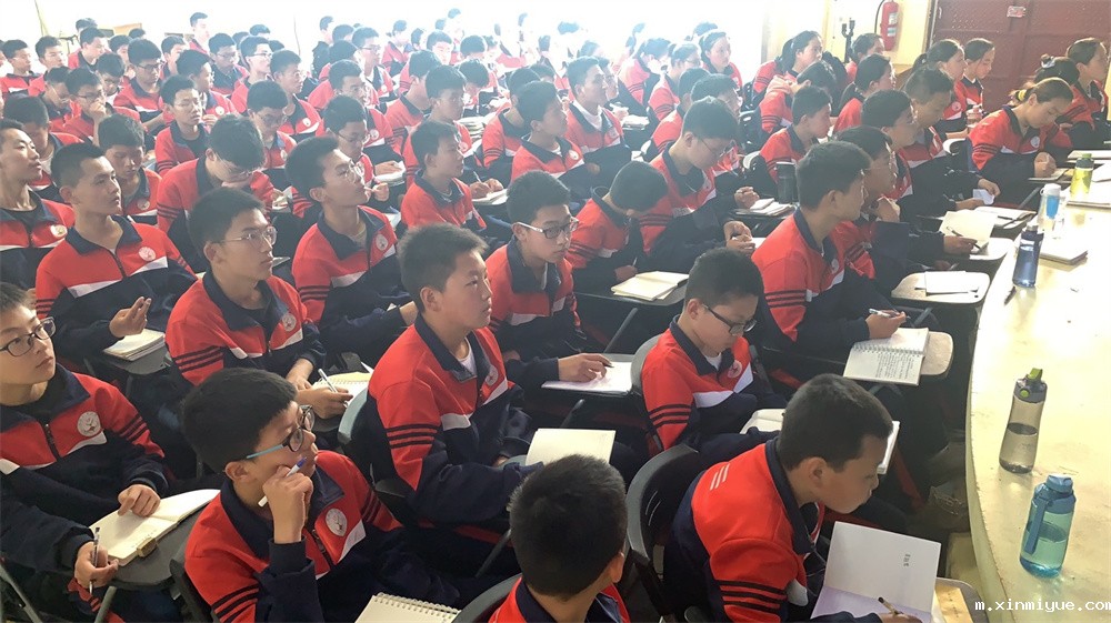 孩子突然变得沉默寡言变得越来越孤独怎么办 孩子突然变得沉默寡言变得越来越孤独怎么办_m.xinmiyue.com