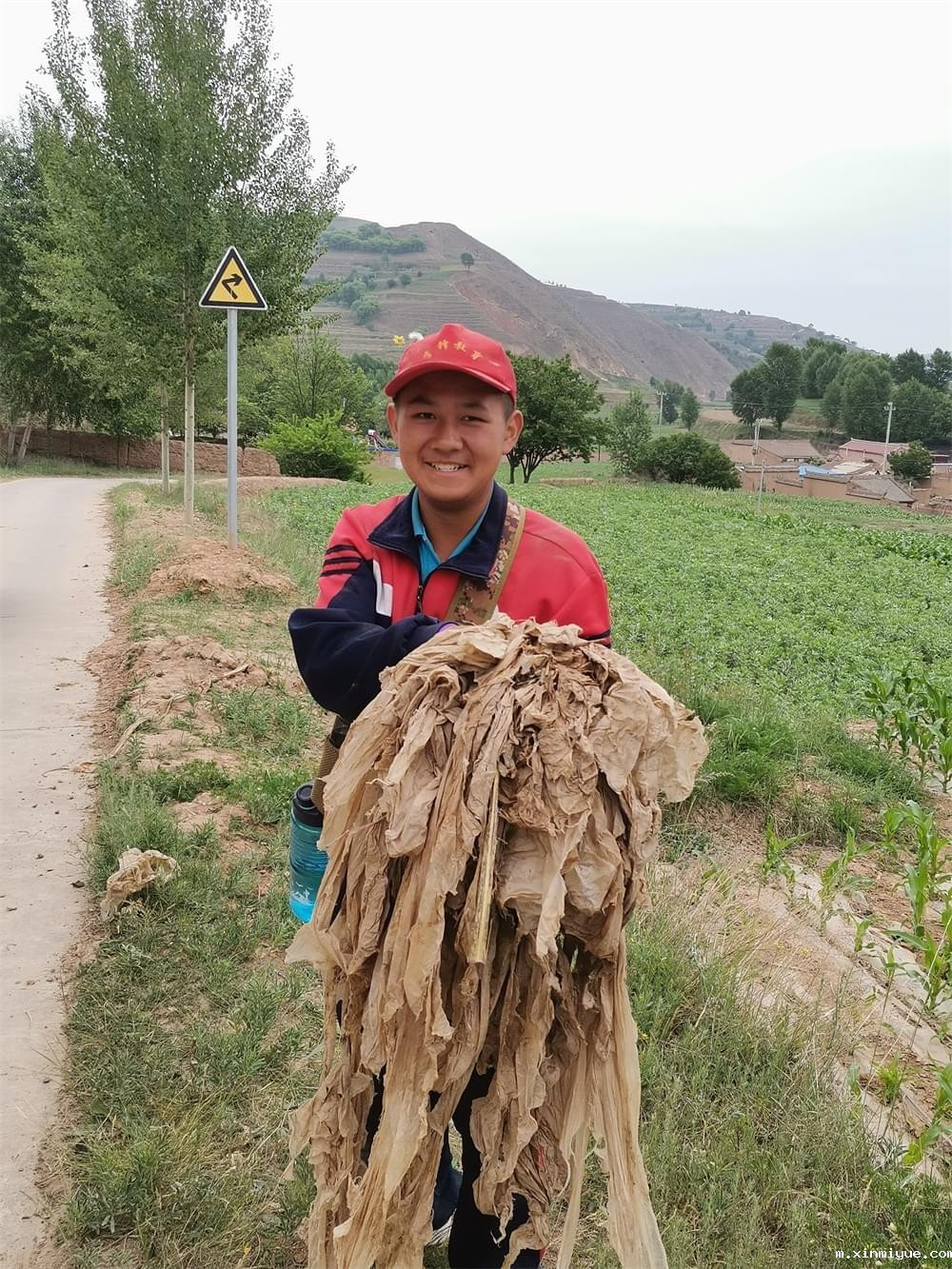 2021年必威betway中文官网「成长不烦恼」夏令营第四天之修路、捡垃圾,爱护环境小能手! 2021年必威betway中文官网「成长不烦恼」夏令营第四天之修路、捡垃圾,爱护环境小能手!_m.xinmiyue.com