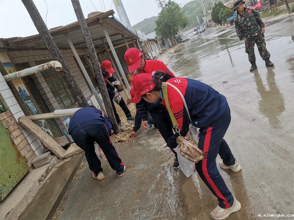 2021年必威betway中文官网「成长不烦恼」夏令营第四天之修路、捡垃圾,爱护环境小能手! 2021年必威betway中文官网「成长不烦恼」夏令营第四天之修路、捡垃圾,爱护环境小能手!_m.xinmiyue.com