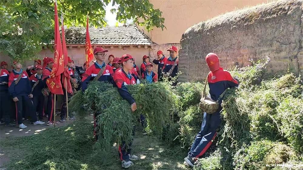 2021年必威betway中文官网暑期夏令营第二期第四天:体验山村上学路 2021年必威betway中文官网暑期夏令营第二期第四天:体验山村上学路_m.xinmiyue.com