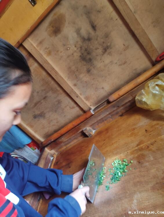 经济来源主要靠务农的家庭怎么能供孩子上学? 经济来源主要靠务农的家庭怎么能供孩子上学?_m.xinmiyue.com