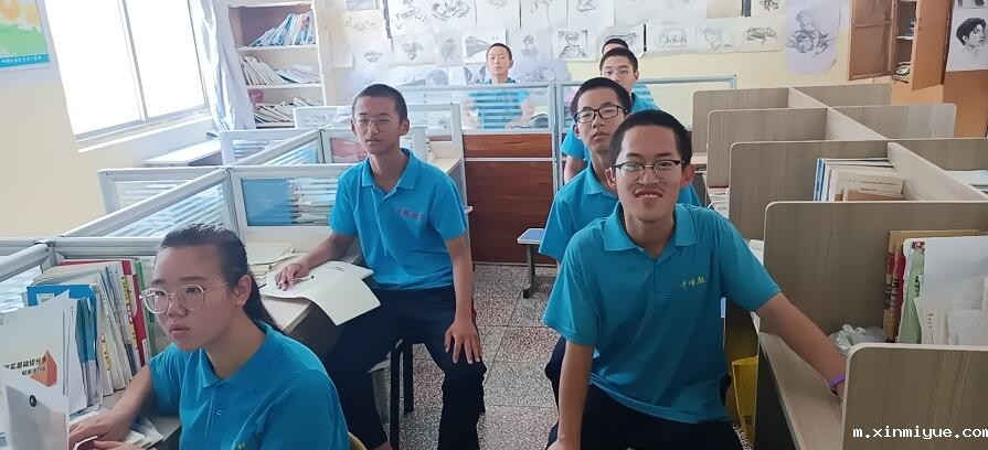 小孩沉迷网络游戏应付学习该怎么办? 小孩沉迷网络游戏应付学习该怎么办?_m.xinmiyue.com