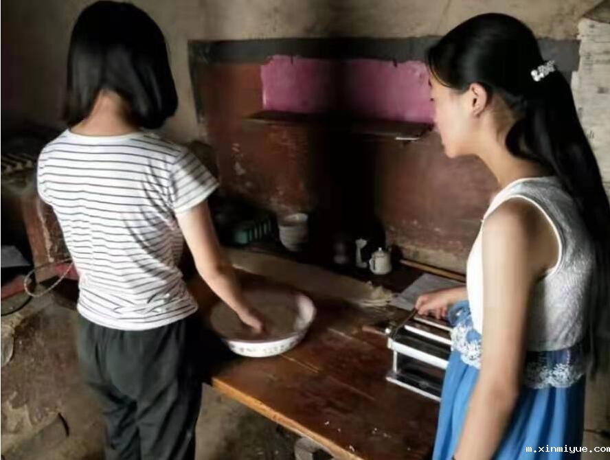 苏盼盼 七口之家 年入保底5000元 苏盼盼 七口之家 年入保底5000元_m.xinmiyue.com