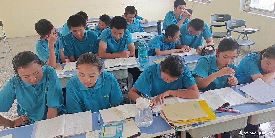 青少年叛逆:孩子有抽烟、喝酒、打架等不良习惯怎么办? 青少年叛逆:孩子有抽烟、喝酒、打架等不良习惯怎么办?_m.xinmiyue.com