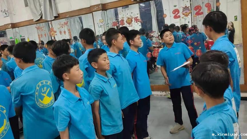 孩子不愿意和父母沟通,怎样打开他的心结? 孩子不愿意和父母沟通,怎样打开他的心结?_m.xinmiyue.com