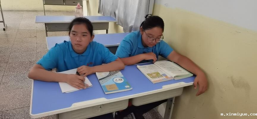 当孩子在学校遇到问题家长该怎么与老师沟通? 当孩子在学校遇到问题家长该怎么与老师沟通?_m.xinmiyue.com