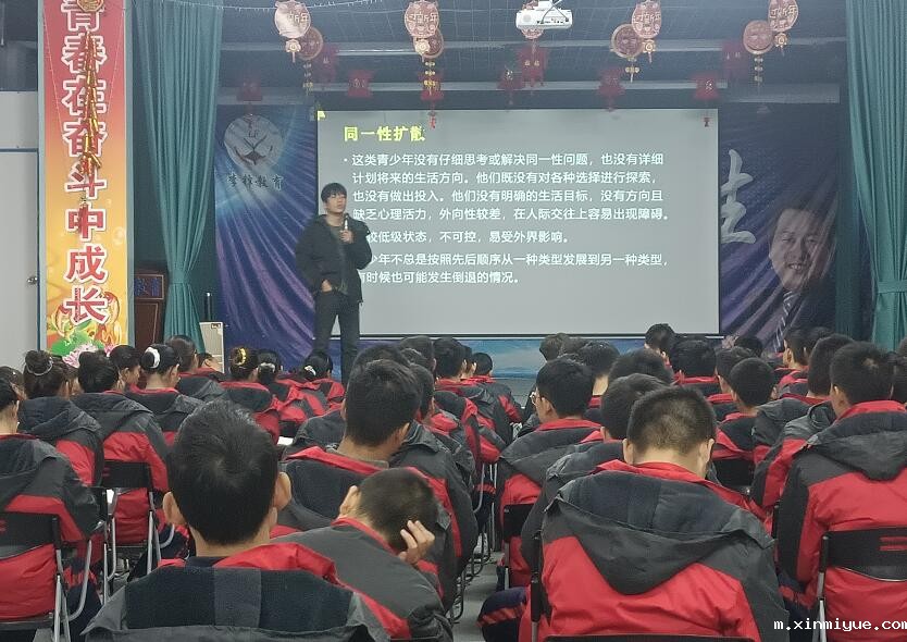 孩子玩手机有危害吗,家长看了之后就后怕! 孩子玩手机有危害吗,家长看了之后就后怕!_m.xinmiyue.com