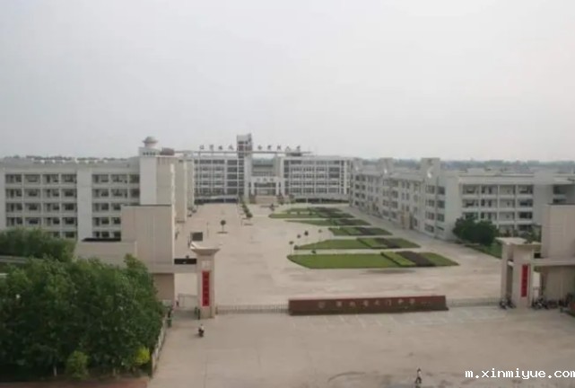 孩子没有自制力,很容易被网吧游戏的快感带进去! 孩子没有自制力,很容易被网吧游戏的快感带进去!_m.xinmiyue.com