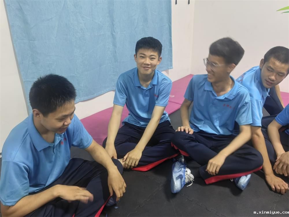 每一个优秀的孩子,背后都有更加优秀的父母 每一个优秀的孩子,背后都有更加优秀的父母_m.xinmiyue.com