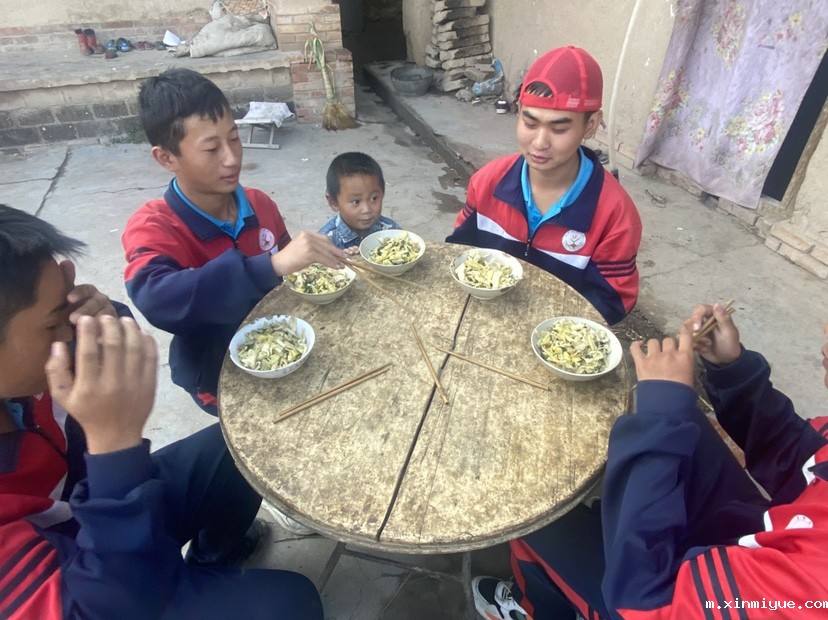 必威betway中文官网「2022年成长不烦恼」磨炼营:微风细雨中结伴山村学子 必威betway中文官网「2022年成长不烦恼」磨炼营:微风细雨中结伴山村学子_m.xinmiyue.com