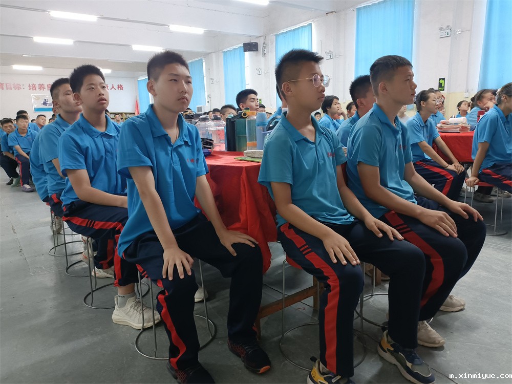 必威betway中文官网突破课程之《鹰王重生》,两天一夜沉浸式学习,让孩子成功蜕变突围! 必威betway中文官网突破课程之《鹰王重生》,两天一夜沉浸式学习,让孩子成功蜕变突围!_m.xinmiyue.com