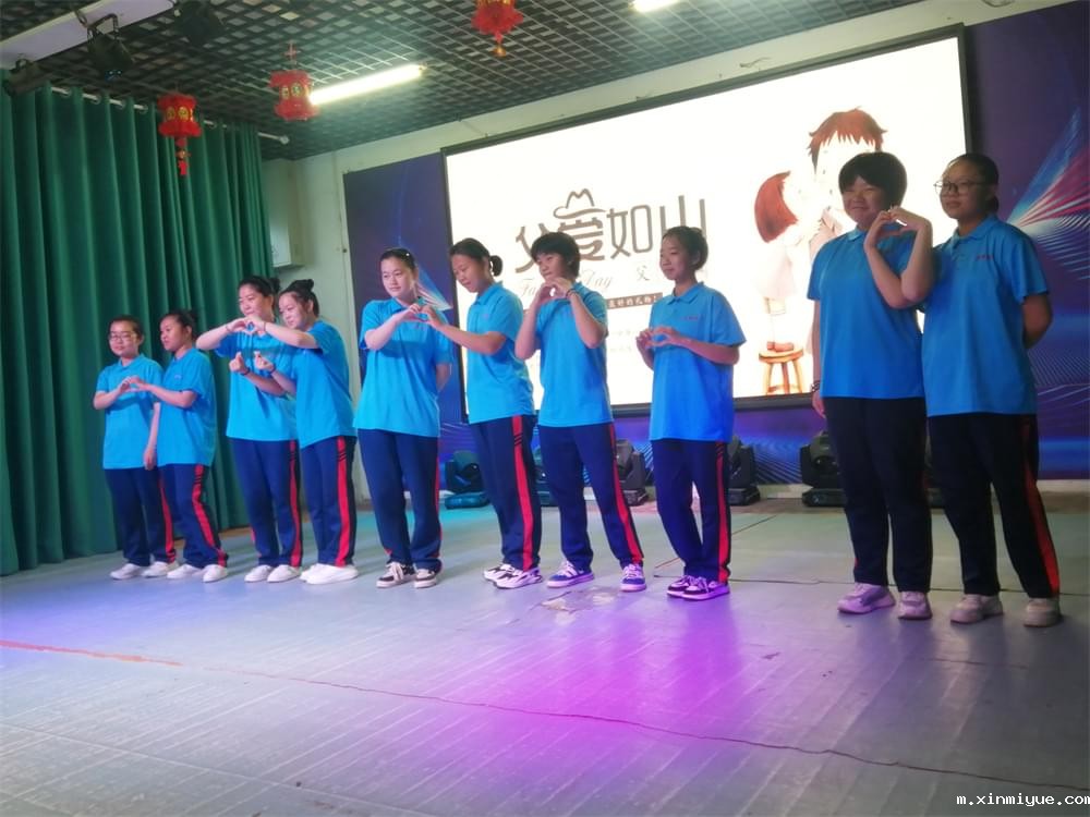 致家长:学霸非天生,与其逼孩子成为学霸,不如自己先成为别人家的父母! 致家长:学霸非天生,与其逼孩子成为学霸,不如自己先成为别人家的父母!_m.xinmiyue.com