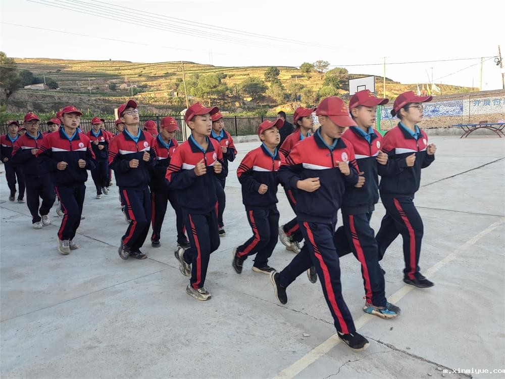 必威betway中文官网「2023年成长不烦恼」夏令营二期第9天:田间地头孩子忙收麦 黑夜路灯情暖人心 必威betway中文官网「2023年成长不烦恼」夏令营二期第9天:田间地头孩子忙收麦 黑夜路灯情暖人心_m.xinmiyue.com