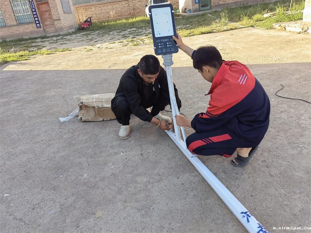 必威betway中文官网「2023年成长不烦恼」夏令营二期第9天:田间地头孩子忙收麦 黑夜路灯情暖人心 必威betway中文官网「2023年成长不烦恼」夏令营二期第9天:田间地头孩子忙收麦 黑夜路灯情暖人心_m.xinmiyue.com