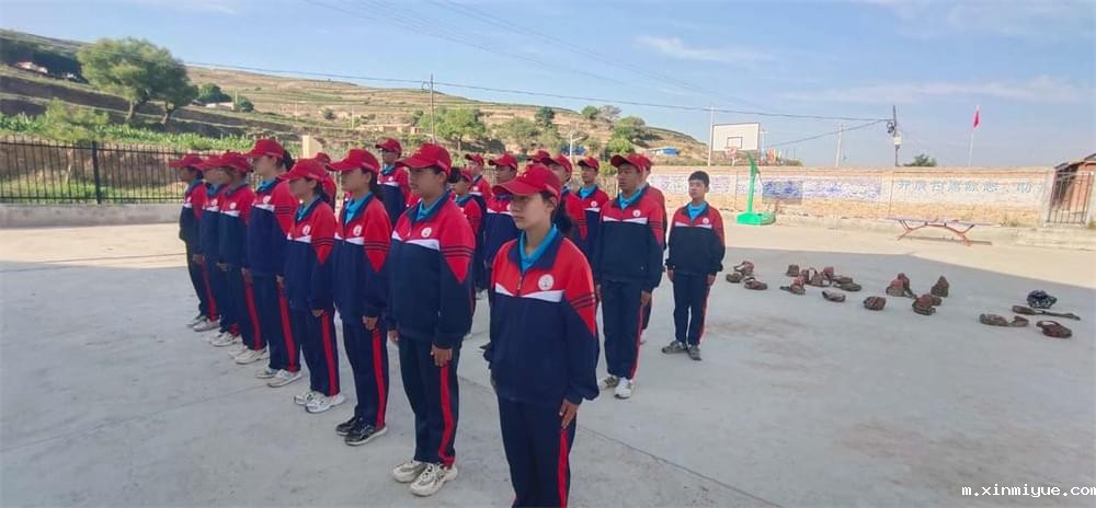 必威betway中文官网「2023年成长不烦恼」夏令营二期第11天:小手捡扁豆 粒粒皆辛苦 必威betway中文官网「2023年成长不烦恼」夏令营二期第11天:小手捡扁豆 粒粒皆辛苦_m.xinmiyue.com