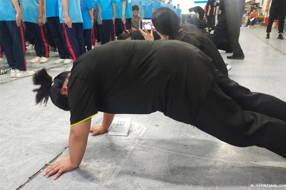 必威betway中文官网突破课程《鹰王重生》:两天两夜助力孩子完美蜕变 让娃远离游戏改陋习 必威betway中文官网突破课程《鹰王重生》:两天两夜助力孩子完美蜕变 让娃远离游戏改陋习_m.xinmiyue.com