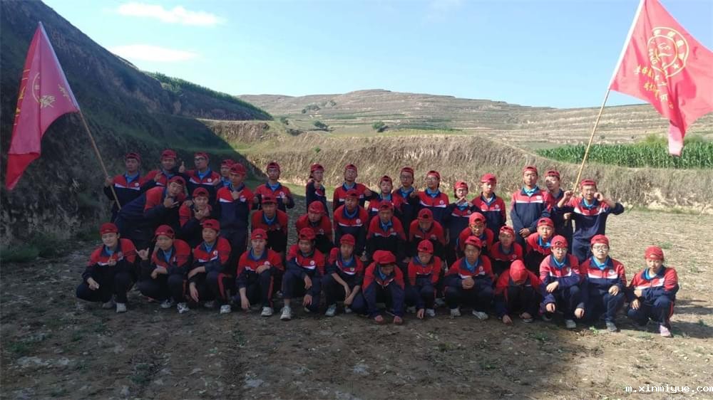 必威betway中文官网「2023年成长不烦恼」夏令营二期第12天:走进胡麻地 干农活话农事知农情 必威betway中文官网「2023年成长不烦恼」夏令营二期第12天:走进胡麻地 干农活话农事知农情_m.xinmiyue.com