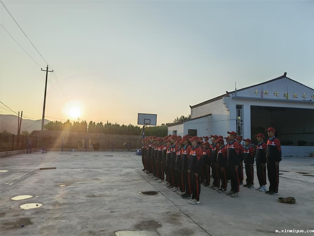 必威betway中文官网「2023年成长不烦恼」夏令营二期第12天:走进胡麻地 干农活话农事知农情 必威betway中文官网「2023年成长不烦恼」夏令营二期第12天:走进胡麻地 干农活话农事知农情_m.xinmiyue.com