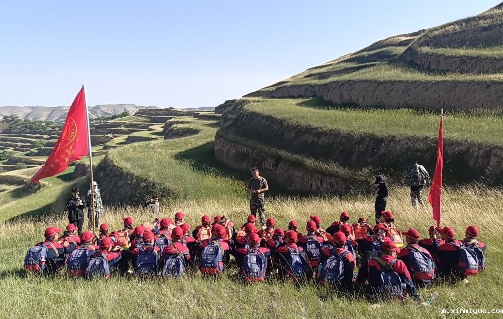 必威betway中文官网贫困山村夏令营第二期盛大启幕:逆境成长,磨砺未来领袖 必威betway中文官网贫困山村夏令营第二期盛大启幕:逆境成长,磨砺未来领袖_m.xinmiyue.com