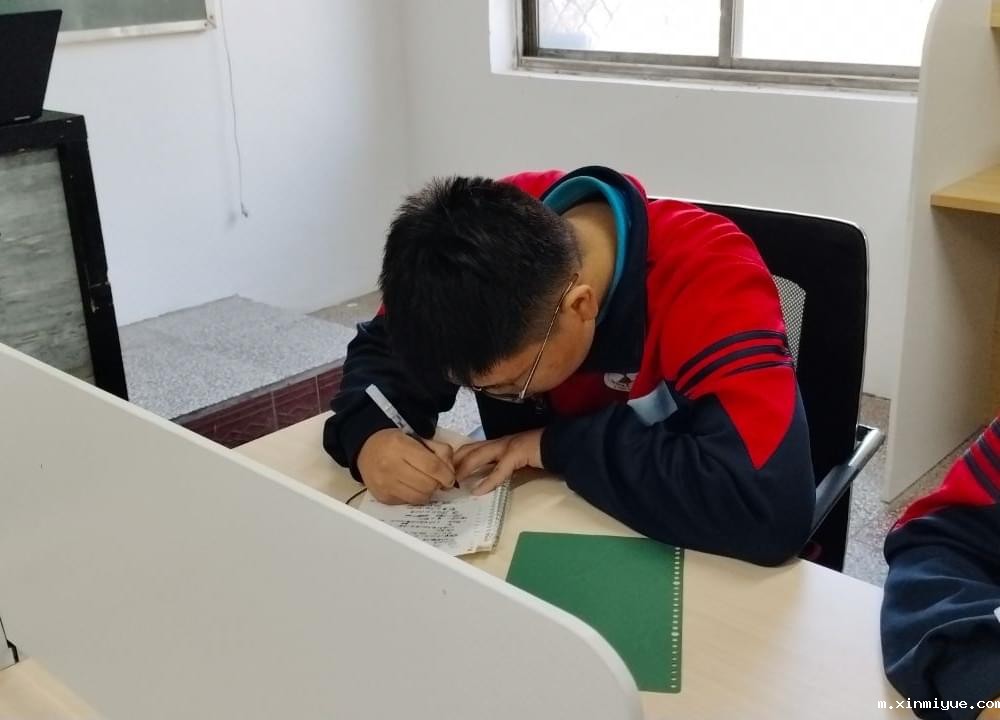 从“探索人生”到自我超越:必威betway中文官网火箭班第二次课启示录 从“探索人生”到自我超越:必威betway中文官网火箭班第二次课启示录_m.xinmiyue.com