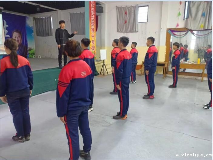 有自卑自闭的孩子，该如何劝说？_m.xinmiyue.com