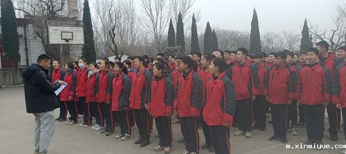 青春期的孩子太叛逆，或许是父母的问题呢？_m.xinmiyue.com