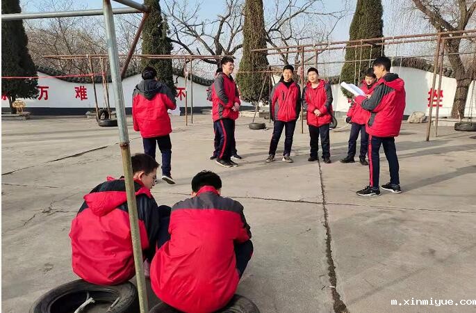 厌学孩子在必威betway中文官网学校待两个月有变化吗？_m.xinmiyue.com