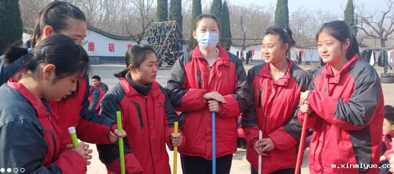 孩子不上学在家玩游戏,做家长的应该怎样开导？_m.xinmiyue.com