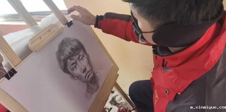 必威登录入口平台官网心理教育中心兴趣拓展课程：绘画_m.xinmiyue.com