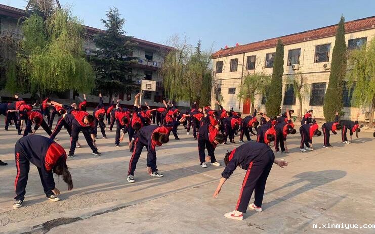 父亲对待孩子早恋的解决办法！_m.xinmiyue.com