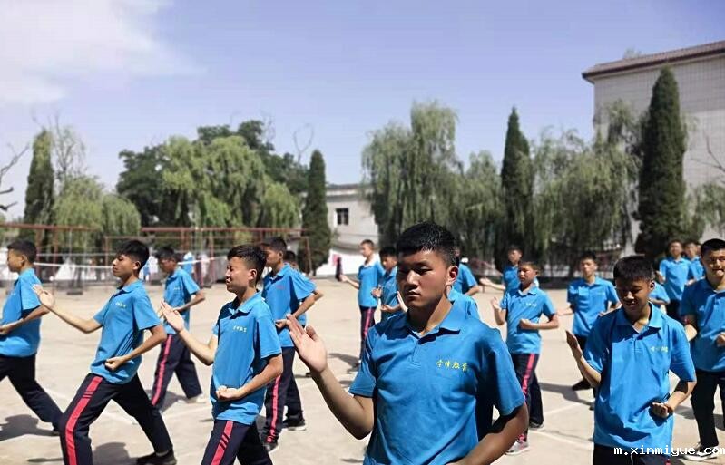 家长怎么做才能教育好孩子？_m.xinmiyue.com