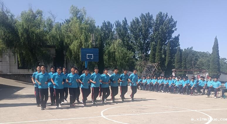 初二的孩子心理脆弱父母该怎么教育？_m.xinmiyue.com