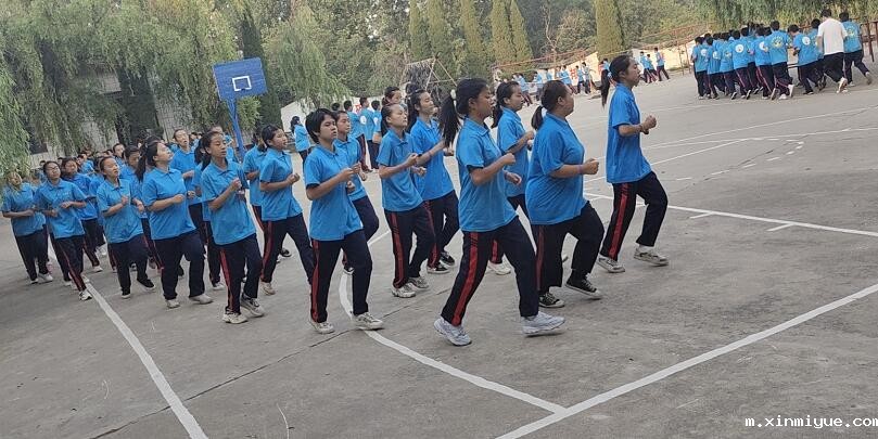 孩子不听话不上学,打骂不管用,父母怎么教育？_m.xinmiyue.com