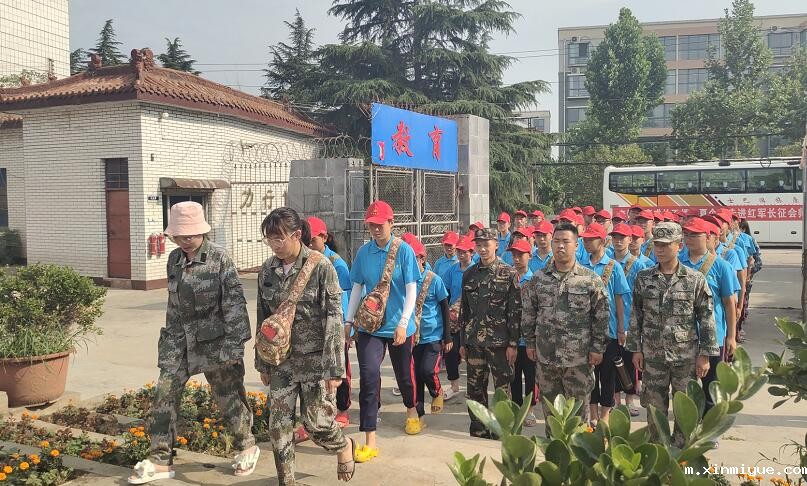 父母发现孩子厌学状态,该怎么处理？_m.xinmiyue.com