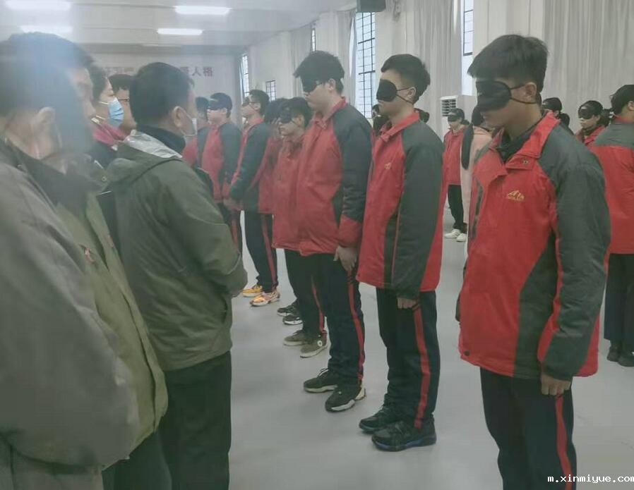 必威登录入口平台官网青少年叛逆教育2020年感恩节之感恩有你_m.xinmiyue.com