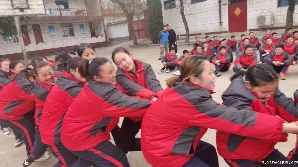 2021年必威登录入口平台官网心理教育中心春节七天乐之拔河比赛_m.xinmiyue.com