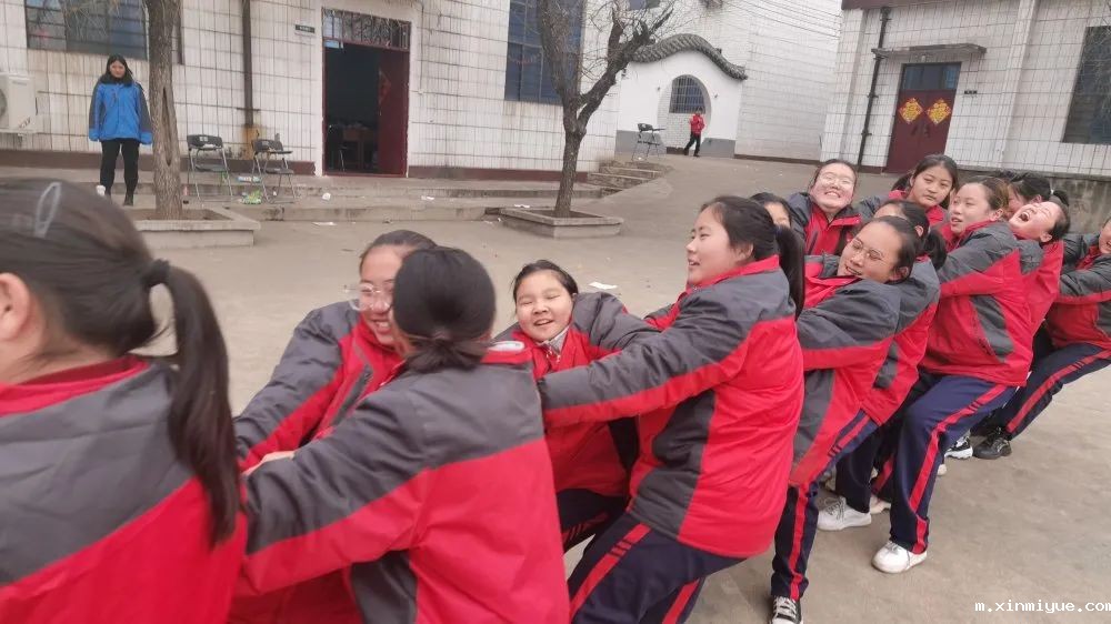 2021年必威登录入口平台官网心理教育中心春节七天乐之拔河比赛_m.xinmiyue.com