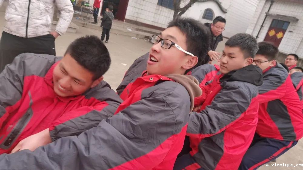 2021年必威登录入口平台官网心理教育中心春节七天乐之拔河比赛_m.xinmiyue.com