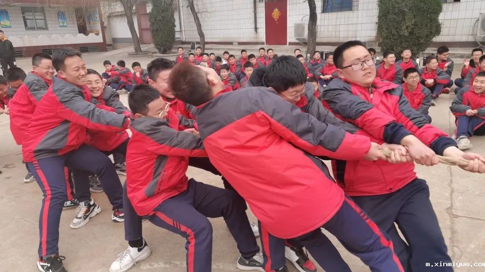 2021年必威登录入口平台官网心理教育中心春节七天乐之拔河比赛_m.xinmiyue.com