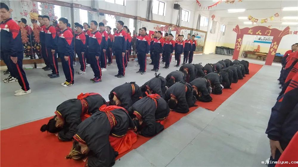 必威登录入口平台官网心理教育中心2021年第二届青少年18岁成人礼庆典仪式_m.xinmiyue.com