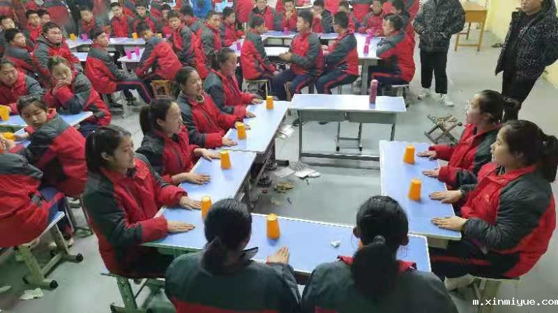 2021年必威登录入口平台官网心理教育中心大型兴趣拓展活动之杯子舞_m.xinmiyue.com