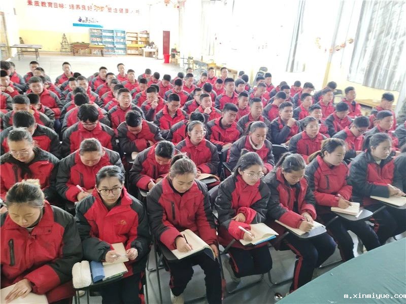 8-18岁孩子为何总深陷在网络游戏世界_m.xinmiyue.com