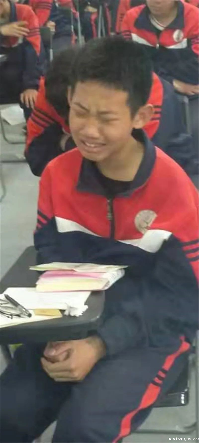 点亮心灯 感恩有你——必威登录入口平台官网青少年教育四月特色大课堂_m.xinmiyue.com